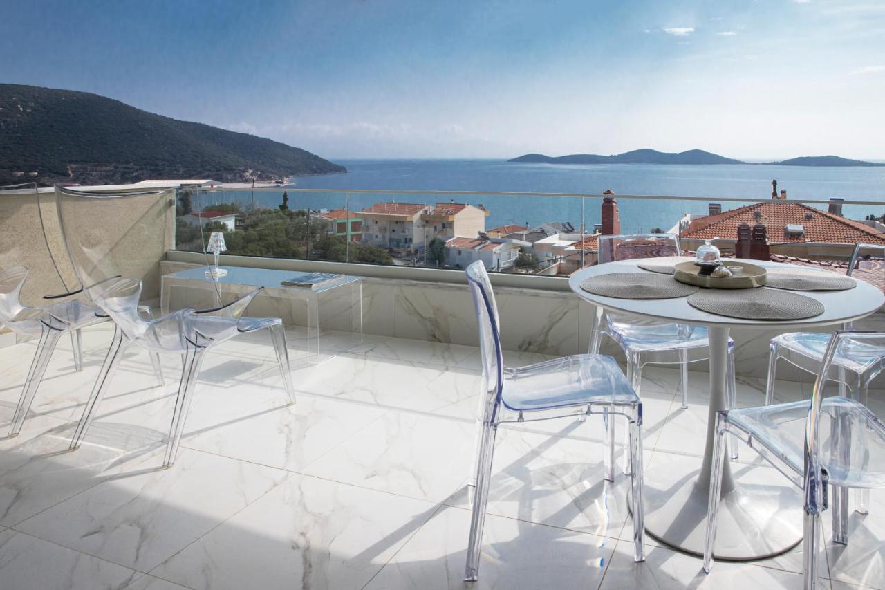 Dk Luxury Suite Néa Péramos Exteriér fotografie