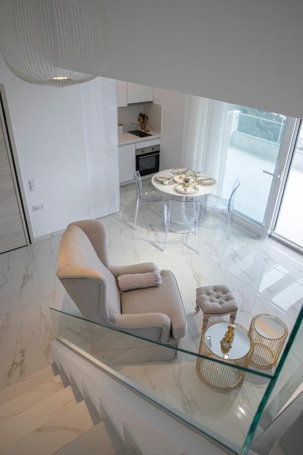 Dk Luxury Suite Néa Péramos Exteriér fotografie