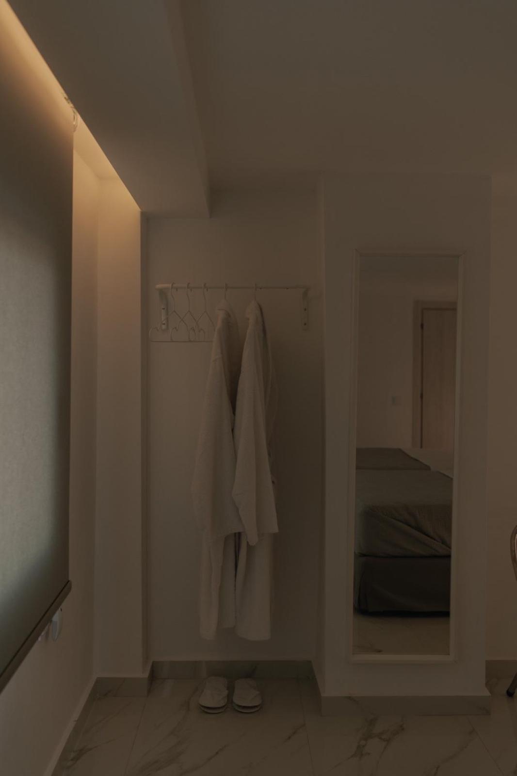 Dk Luxury Suite Néa Péramos Exteriér fotografie